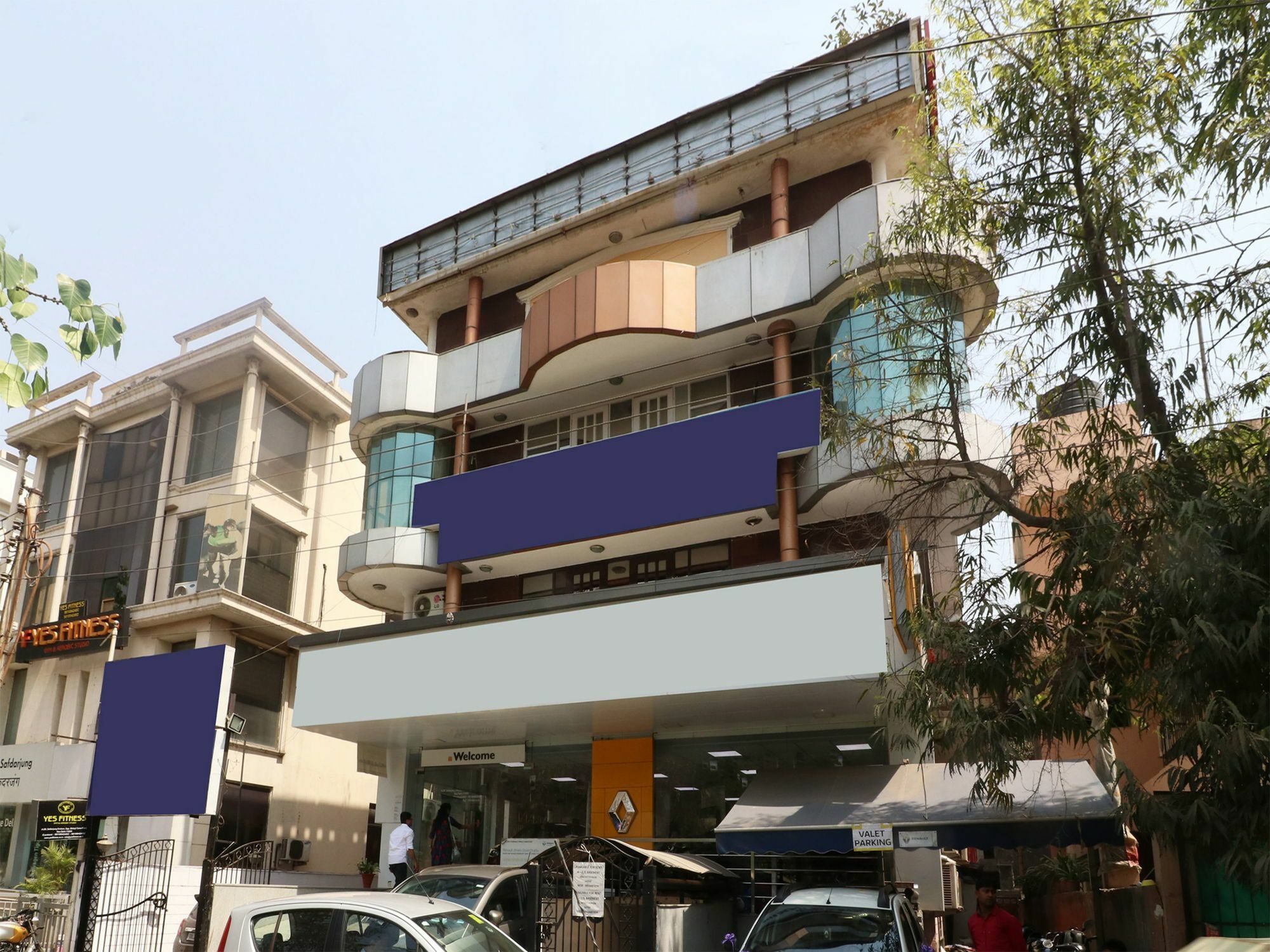 Oyo 13451 Star Corporate Avenue Hotel นิวเดลี ภายนอก รูปภาพ