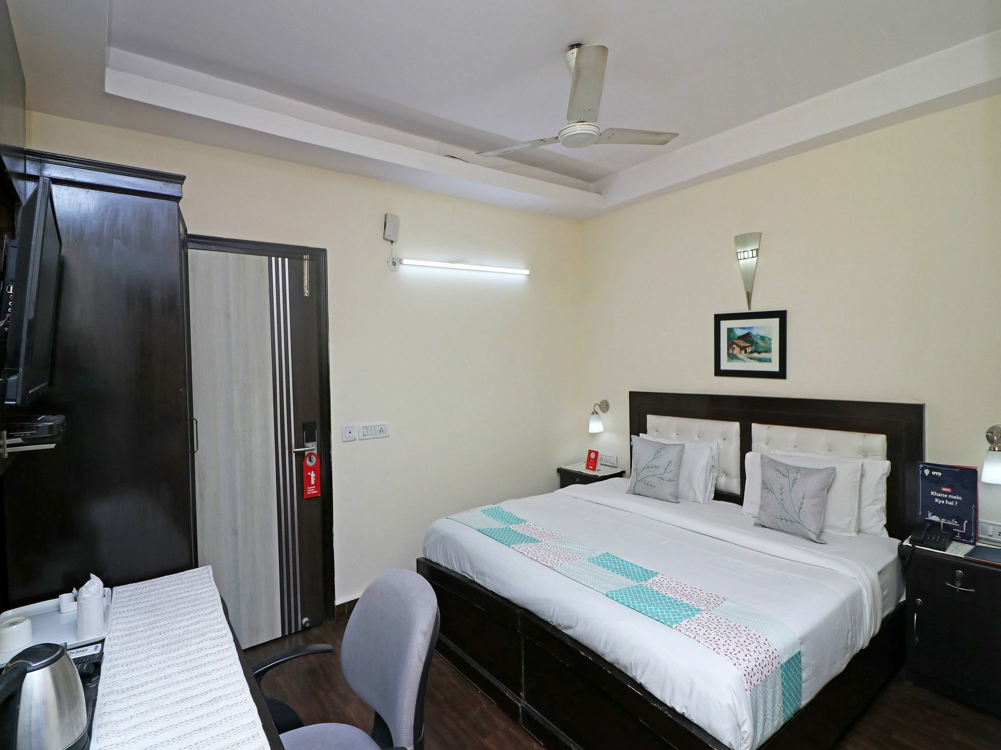 Oyo 13451 Star Corporate Avenue Hotel นิวเดลี ภายนอก รูปภาพ