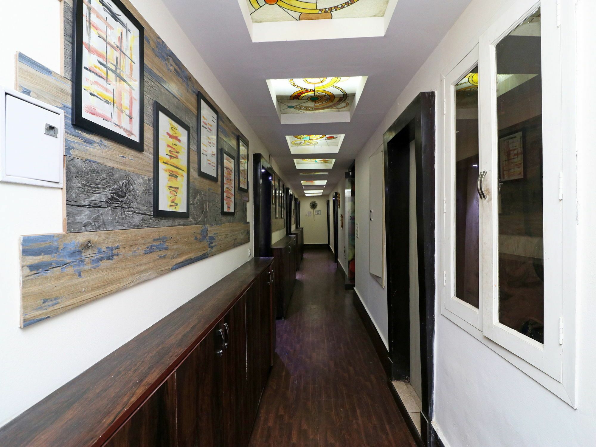 Oyo 13451 Star Corporate Avenue Hotel นิวเดลี ภายนอก รูปภาพ